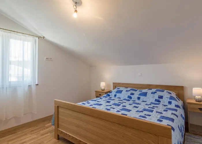 By The Sea Simuni, Pag - 18386 Колан