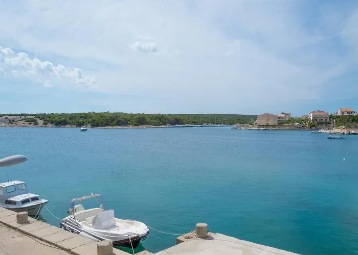 By The Sea Simuni, Pag - 18386 * Колан